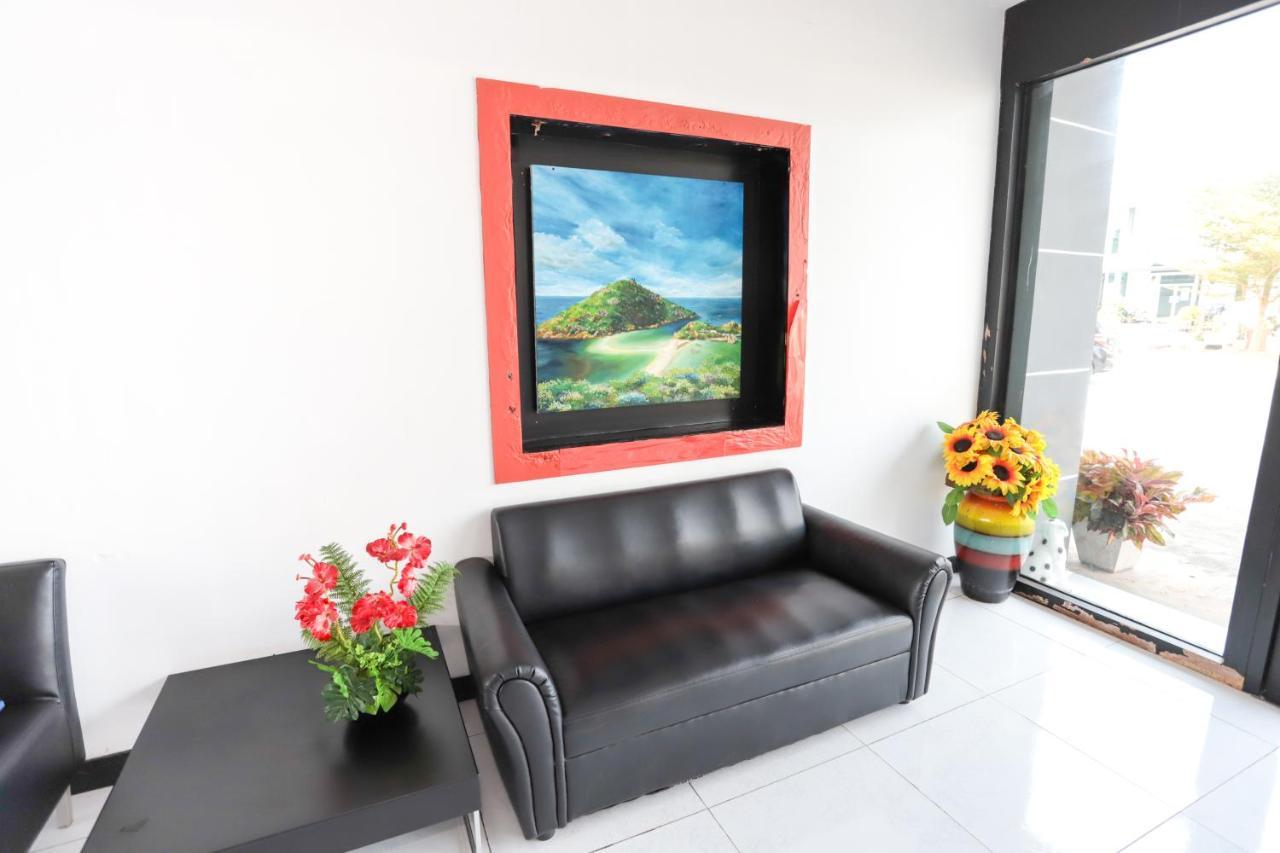C Tower Hotel Surat Thani Dış mekan fotoğraf
