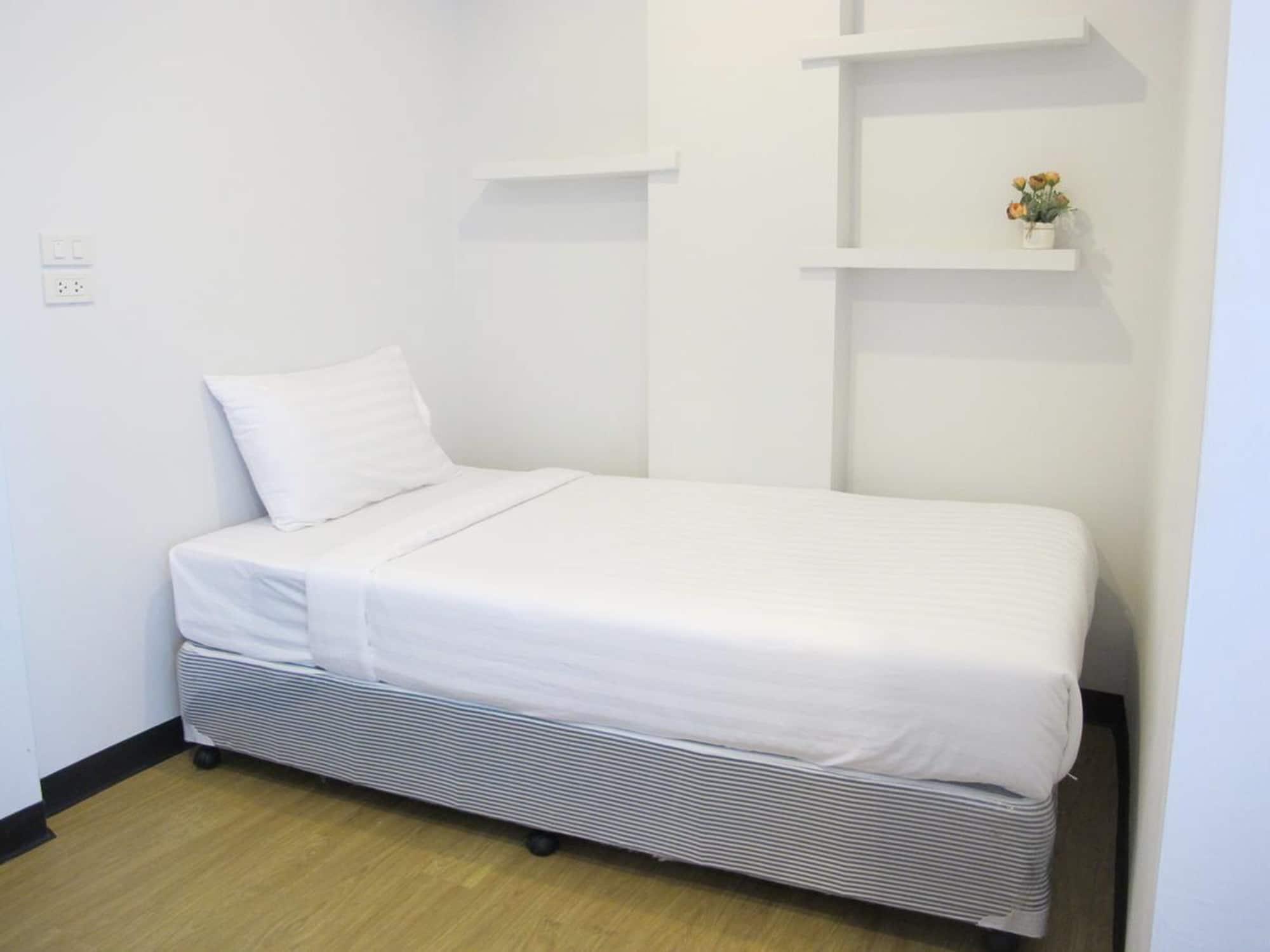 C Tower Hotel Surat Thani Dış mekan fotoğraf