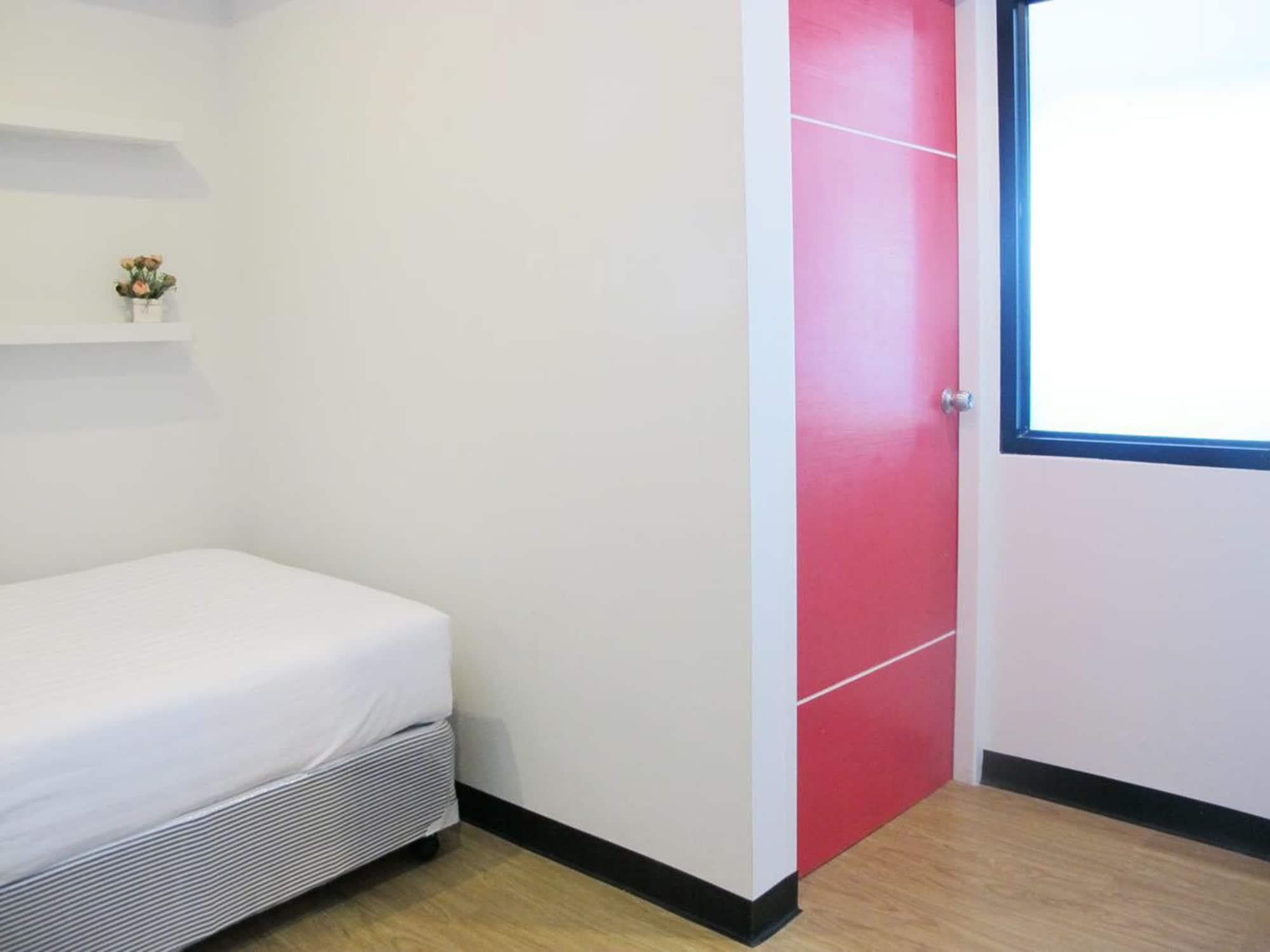 C Tower Hotel Surat Thani Dış mekan fotoğraf