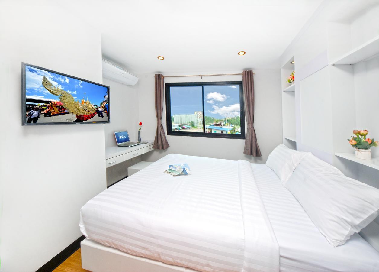 C Tower Hotel Surat Thani Oda fotoğraf