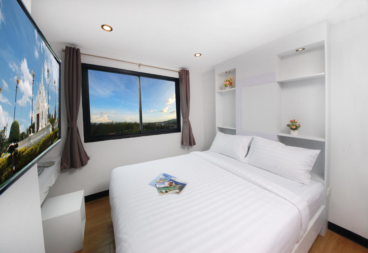 C Tower Hotel Surat Thani Oda fotoğraf