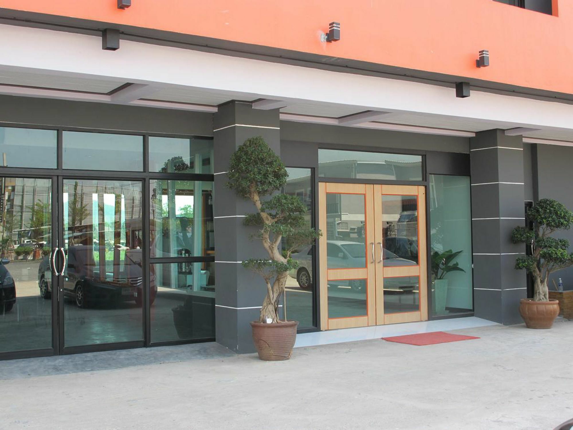 C Tower Hotel Surat Thani Dış mekan fotoğraf